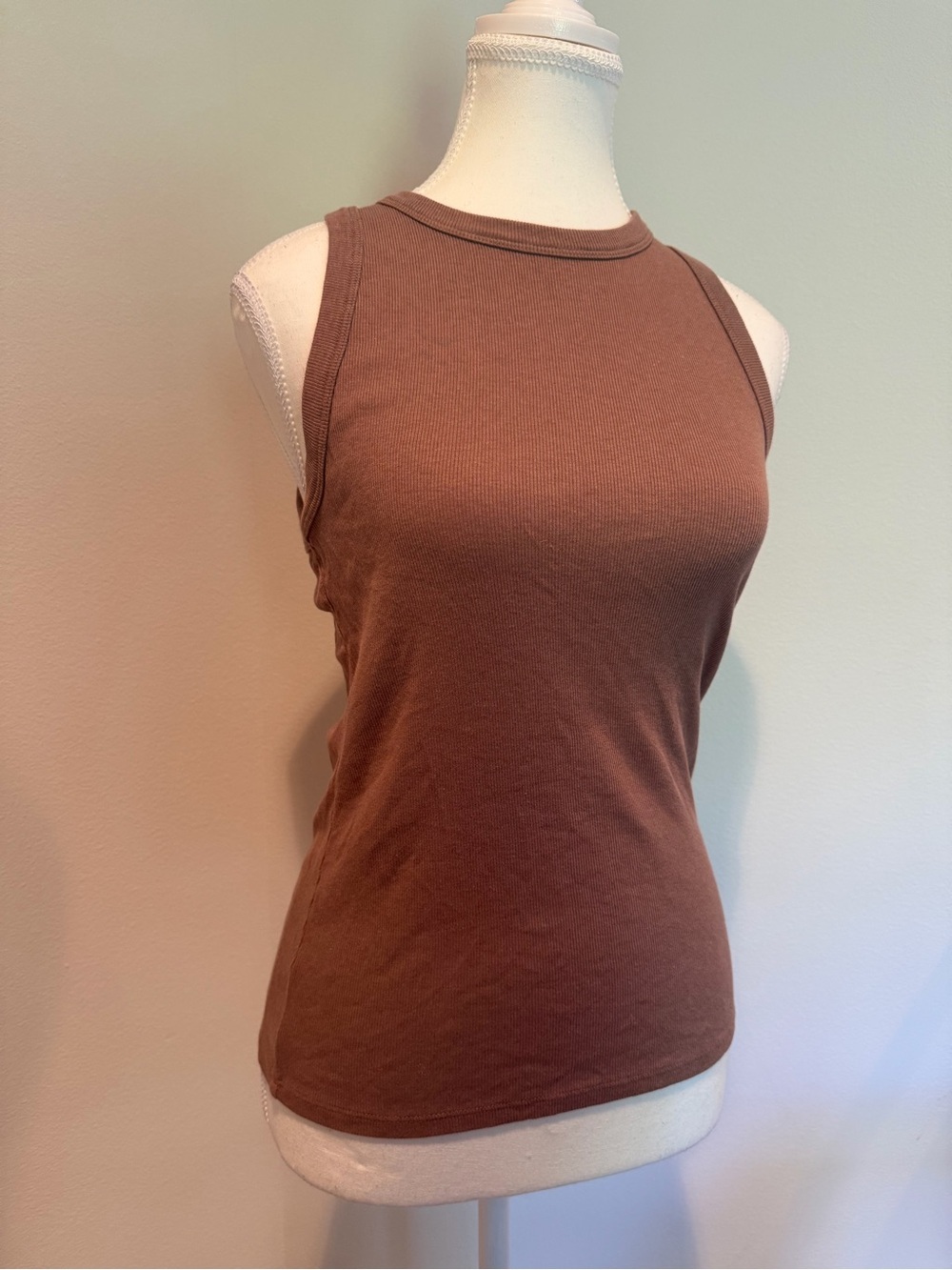 Ribbed Sleeveless Tank Top - Brown/Mauve
